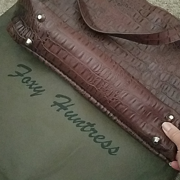 Foxy Huntress Concealed Weapon Purse - Picture 4 of 8